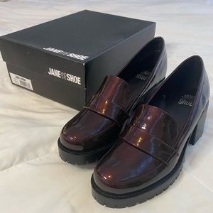 Jane and the Shoe patent leather heeled loafer